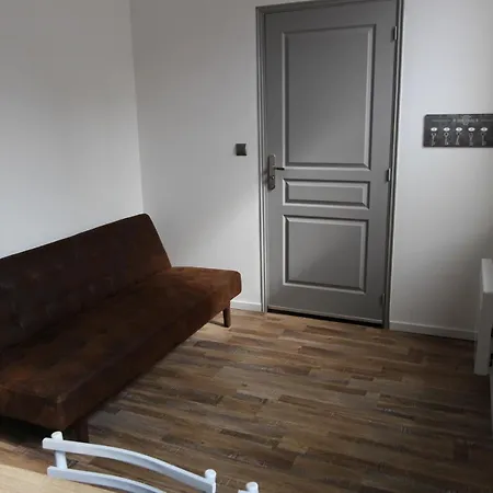 Proche De La