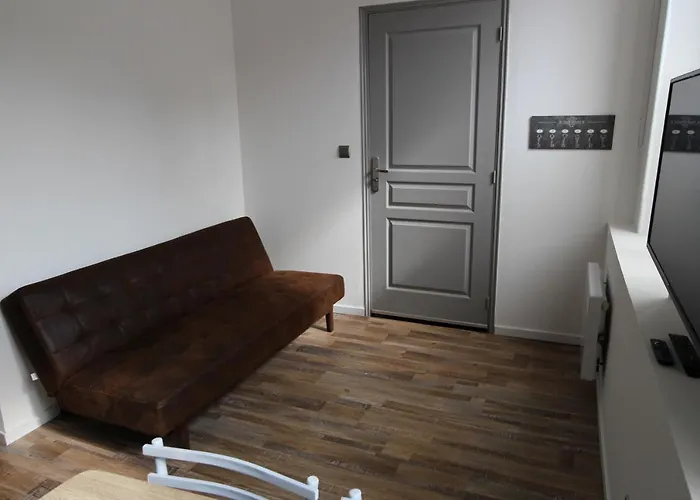 Proche De La