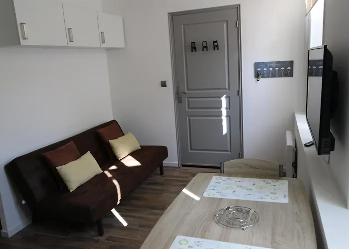 Daire Proche De La *